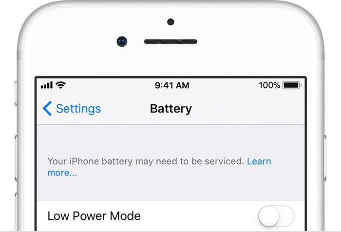 iOS kann bereits auf einen sehr alten Akku hinweisen, die mögliche CPU-Drosselung wird aber nirgends erwähnt.