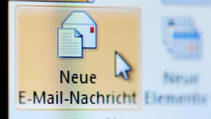 E-Mail