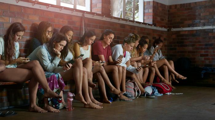 Motorola-Studie: Ein Drittel verbringt Zeit lieber mit Smartphone als mit Menschen