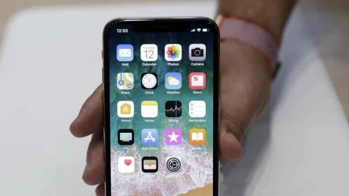 iPhone X
