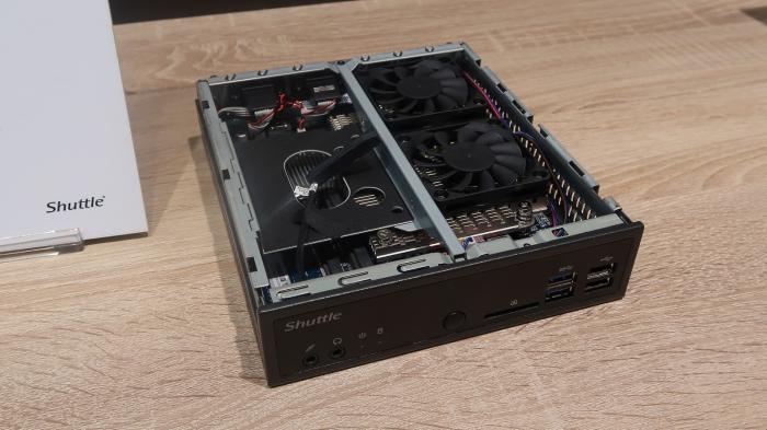 Kompakte PC-Barebones für den Multimonitor-Einsatz