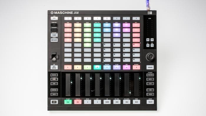 Maschine Jam: Native Instruments neuer Musik-Controller ausprobiert (mit Hands-on-Video)
