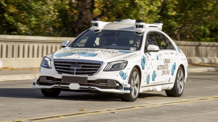 Bosch und Daimler starten Test ihres selbstfahrenden Shuttle-Dienstes