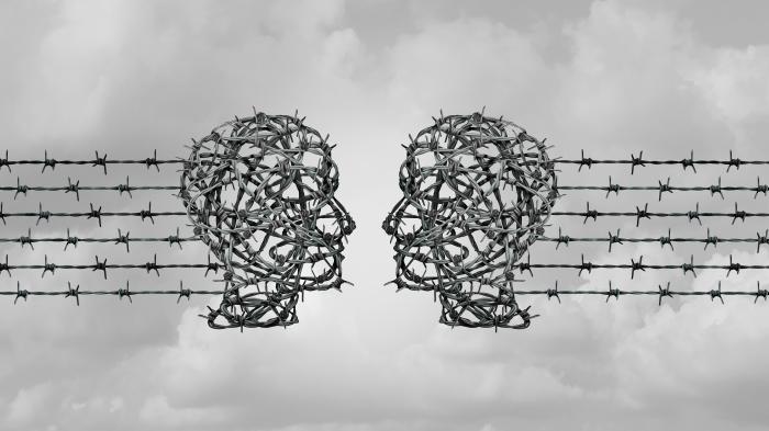 Gestz gegen Hasskriminalität: Gefährliche Ideen aus der Offline-Welt - eine kritische Analyse