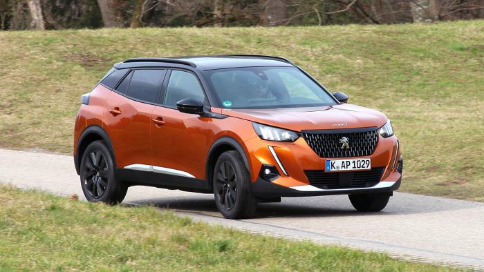 Peugeot 2008 PureTech 130 EAT8 im Test