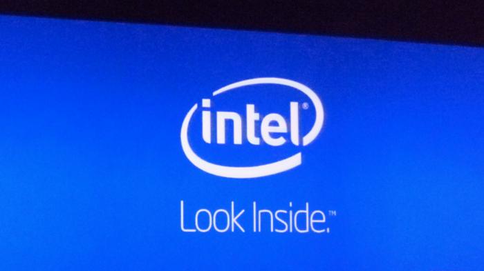 Intel-Logo mit Slogan 