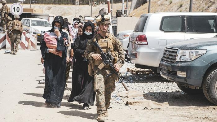 Amerikanischer Soldat Fick Afghanische muslimische Mädchen