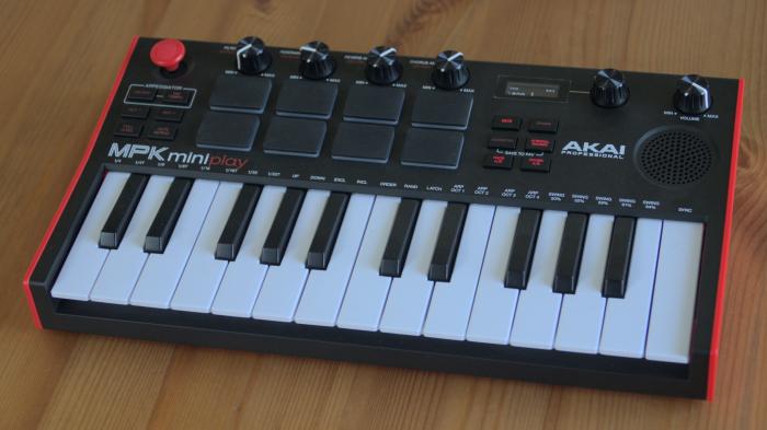 Foto des Akai MPK Mini Play mk3