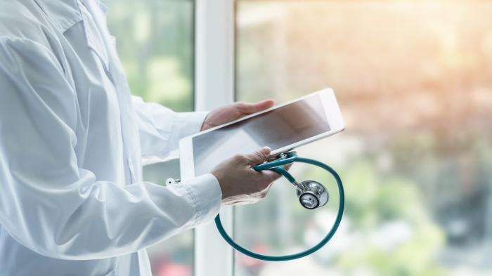 Telemedicine,By,Medical,Doctor,Or,Physician,Consulting,Patientâ€™s,Health,Telehealth