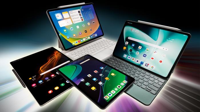 Vier High-End-Tablets nebeneinander