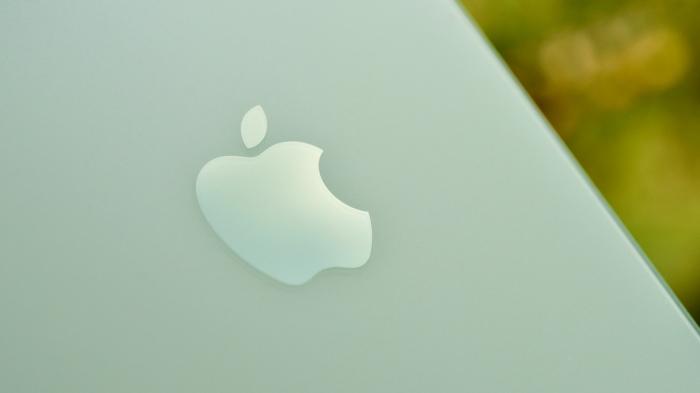 Apple-Logo auf einem iPhone