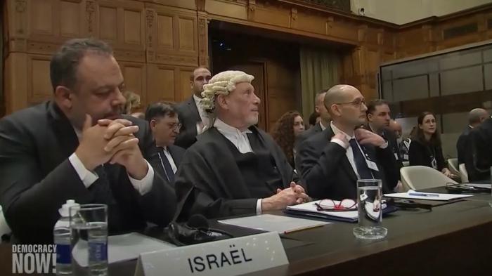 Israels Rechtsteam in Den Haag im Januar