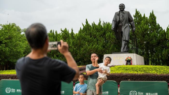 Statue von Deng Xiaoping