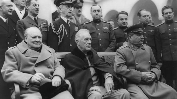 Winston Churchill, Franklin D. Roosevelt and Josef Stalin auf der Konferenz von Jalta
