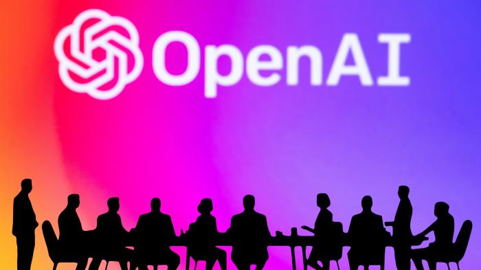 OpenAI-Schriftzug und Umrisse von Personen, die an einem Tisch sitzen, wobei eine Person am Kopf des Tisches sitzt und eine steht. 