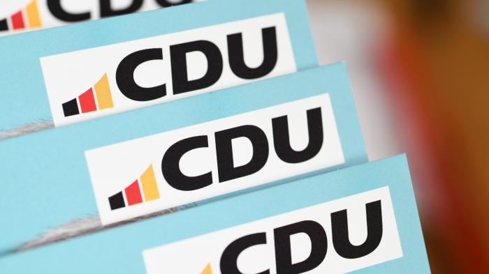 Papier auf dem CDU steht