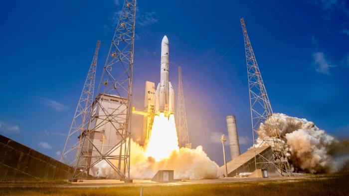 Launch of an Ariane 6 with Leo satellites on board