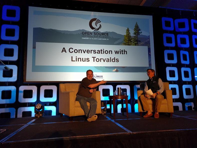 Jim Zemlin von der Linux Foundation im Gespräch mit Linus Torvalds.