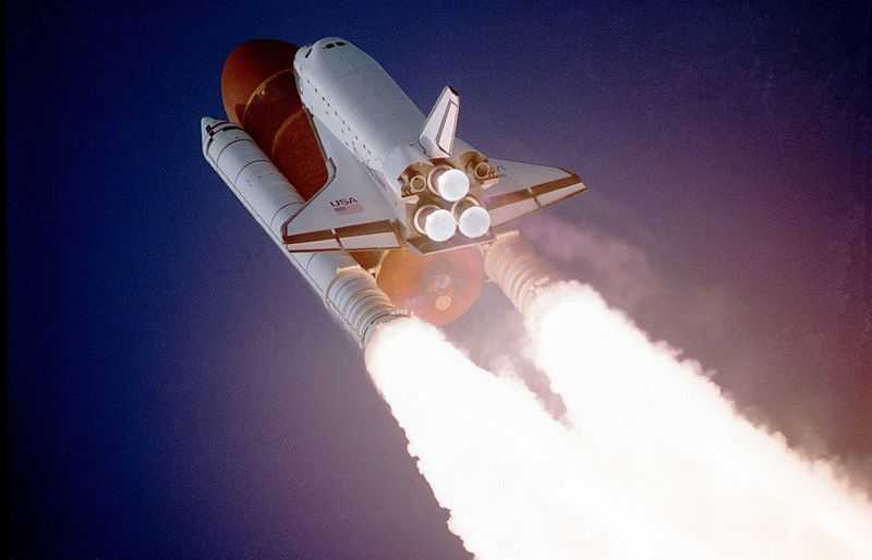 800px-Atlantis_taking_off_on_STS-27.jpg