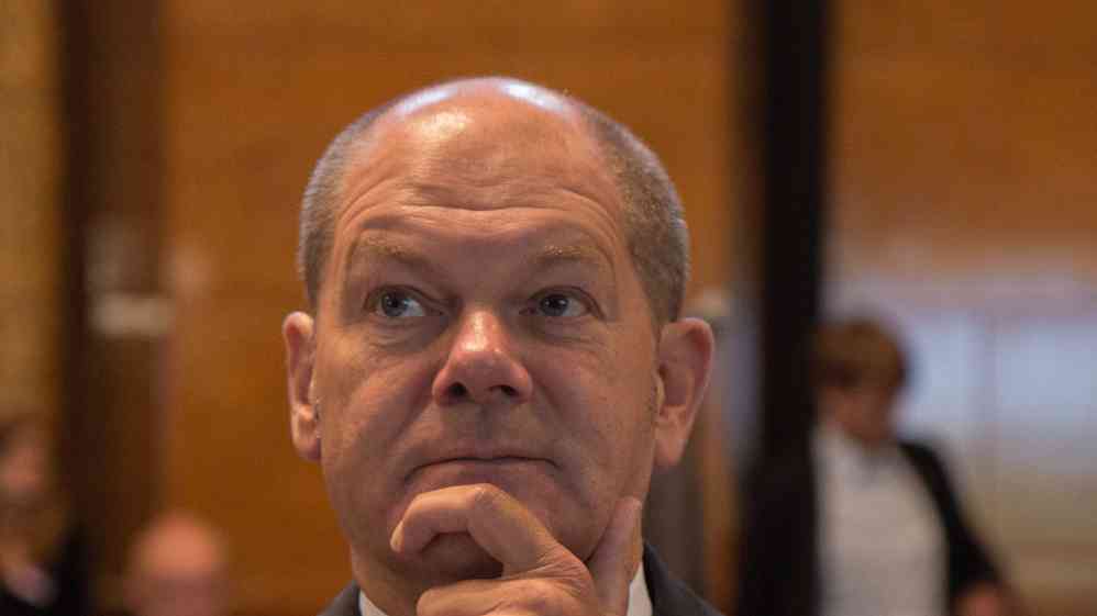 Olaf Scholz 1984 - Olaf Scholz Auf Wahlkampftour Ein Hamburger In Munchen Abendzeitung Munchen - From wikimedia commons, the free media repository.